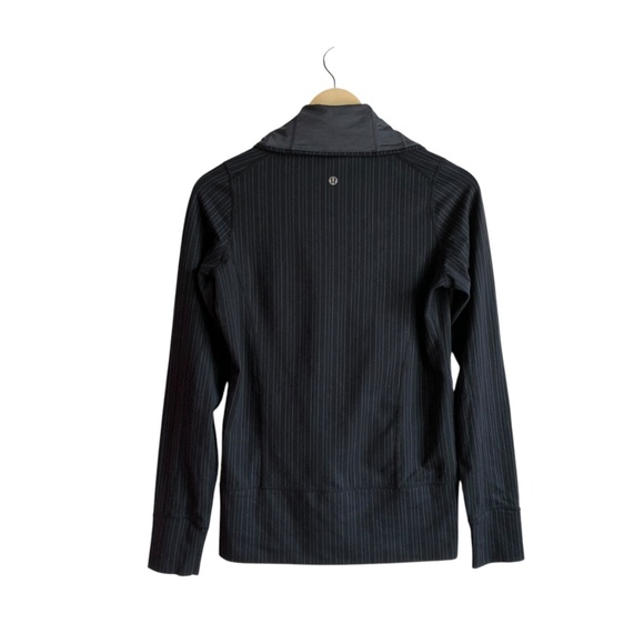 Lululemon Women's Origami Track Jacket Size 4 Grey Black Pinstripe - Picture 6 of 15